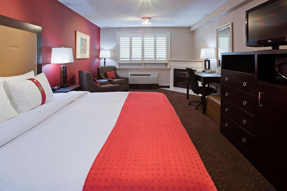 Holiday Inn Hotel & Suites St.Catharines-Niagara, An Ihg Hotel Saint Catharines Room photo